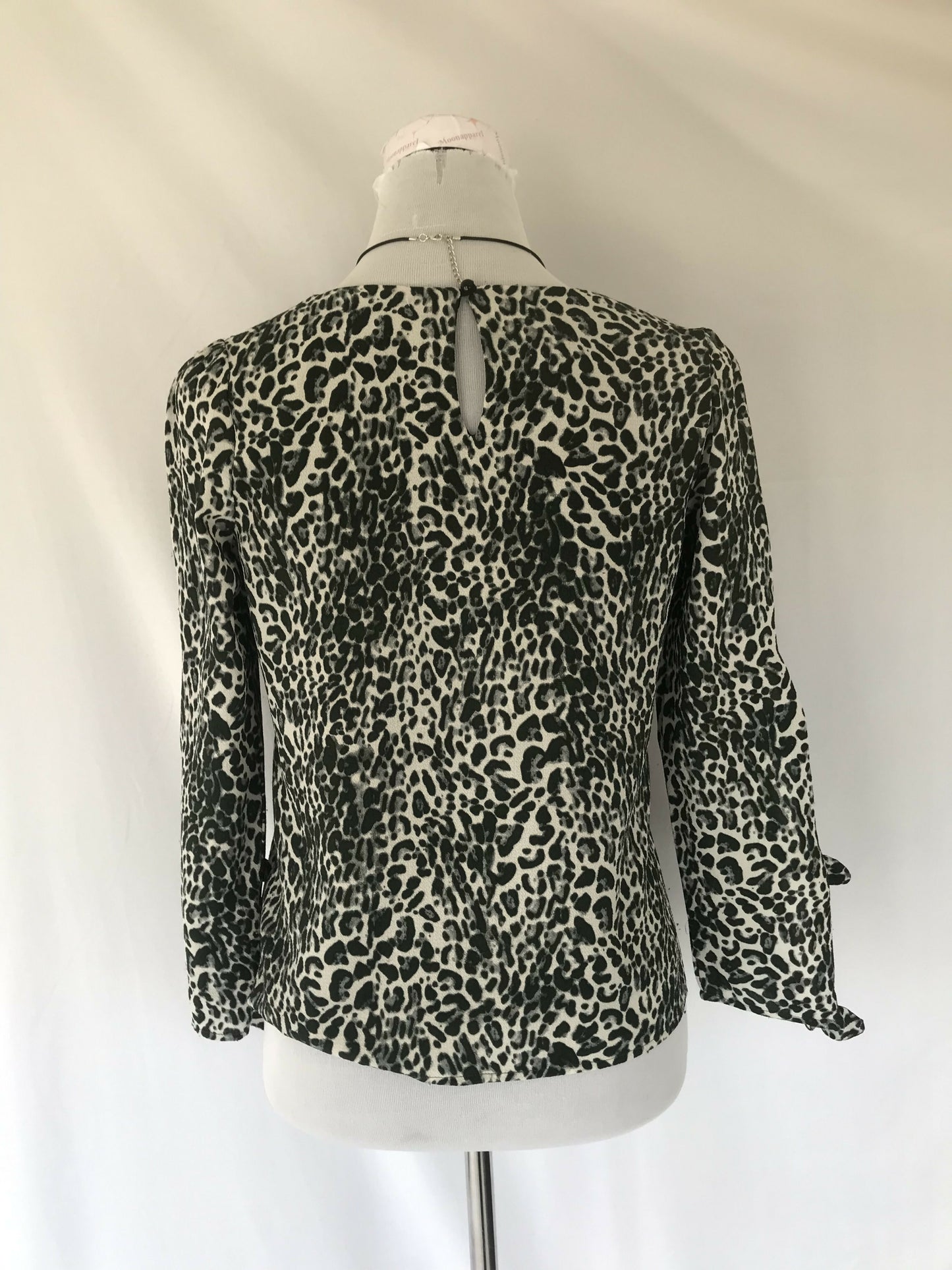 animal print top